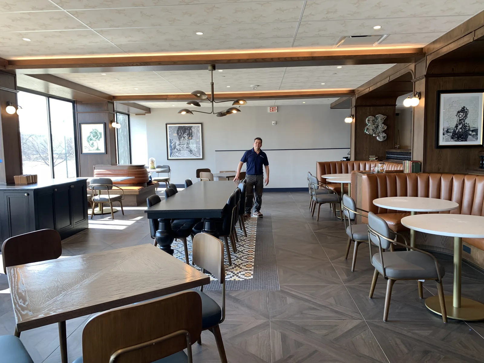 Commercial Projects detail by DeFaria Construction
