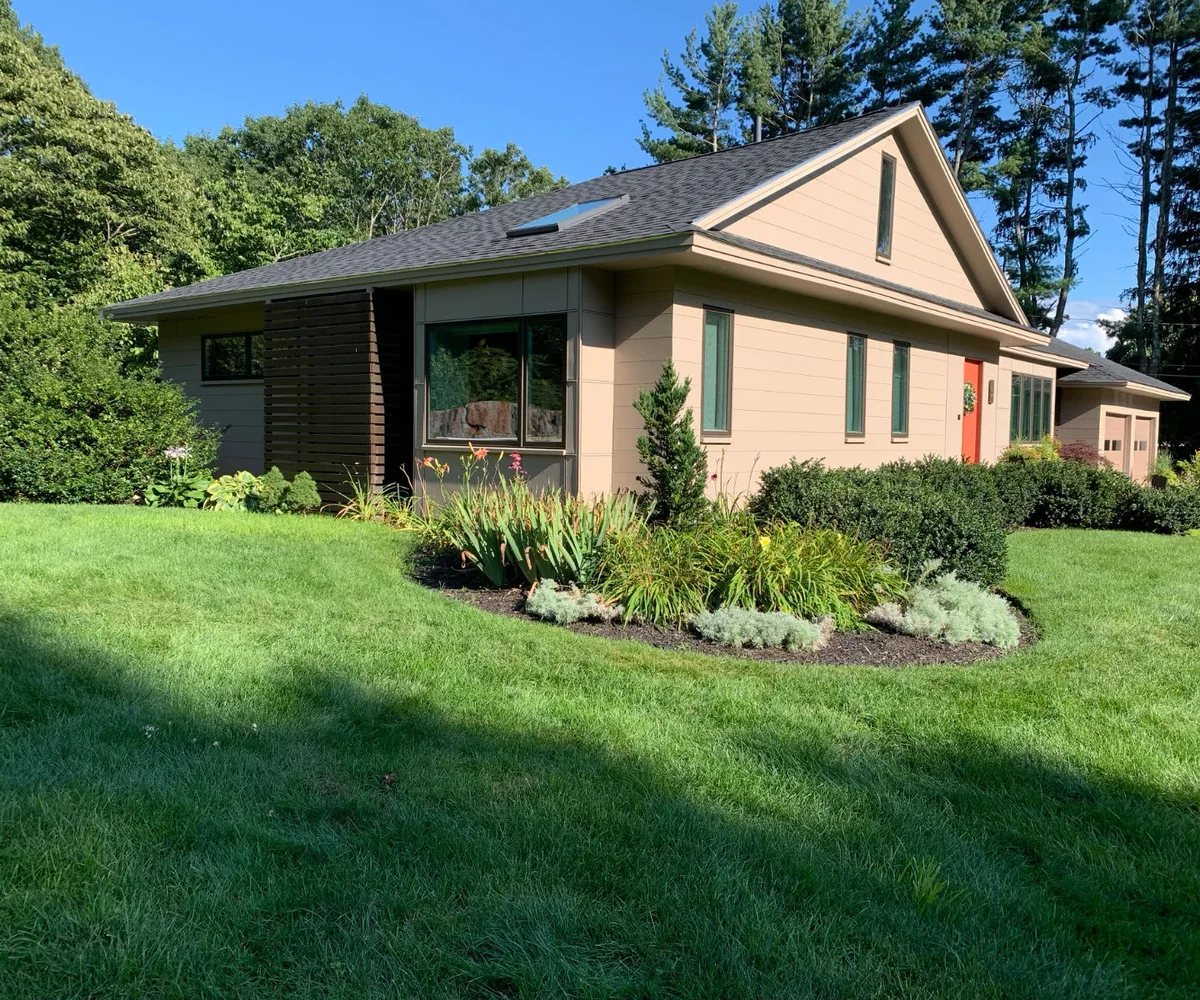 Exterior Painting detail by DeFaria Construction